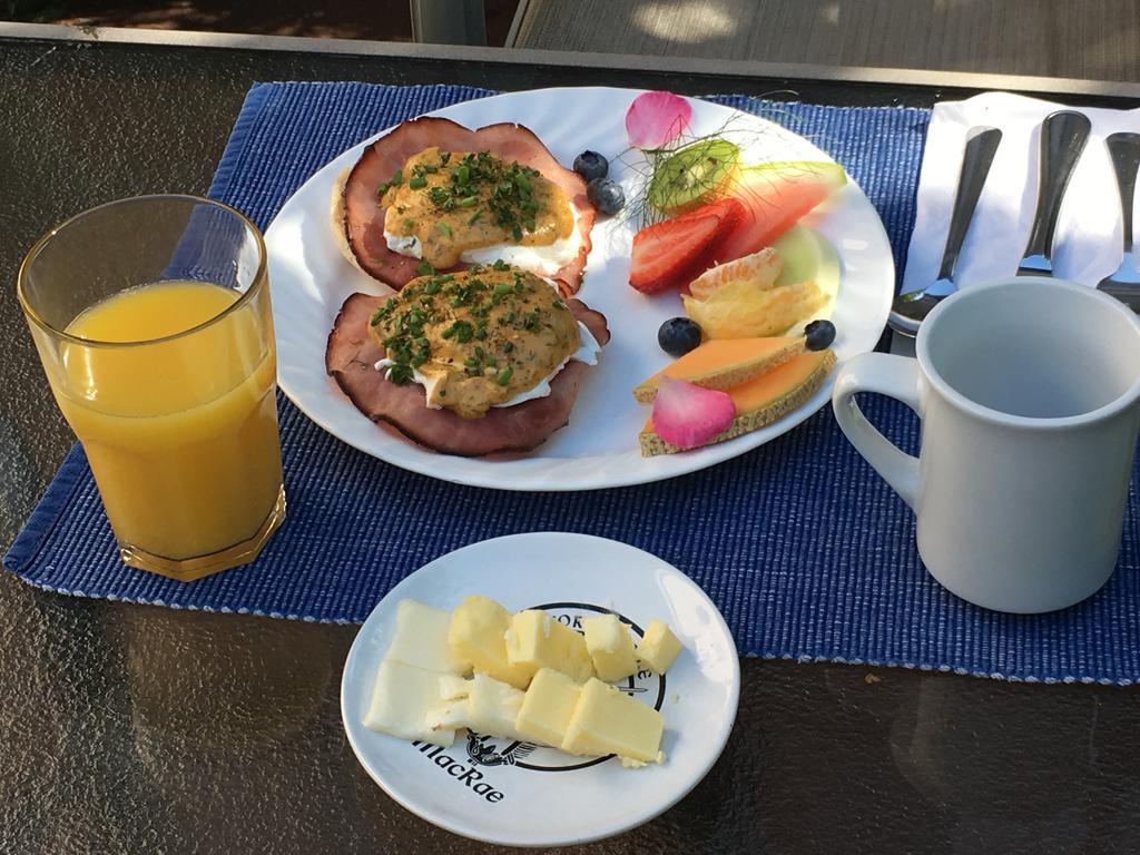Marketa'S Bed And Breakfast Victoria Eksteriør billede